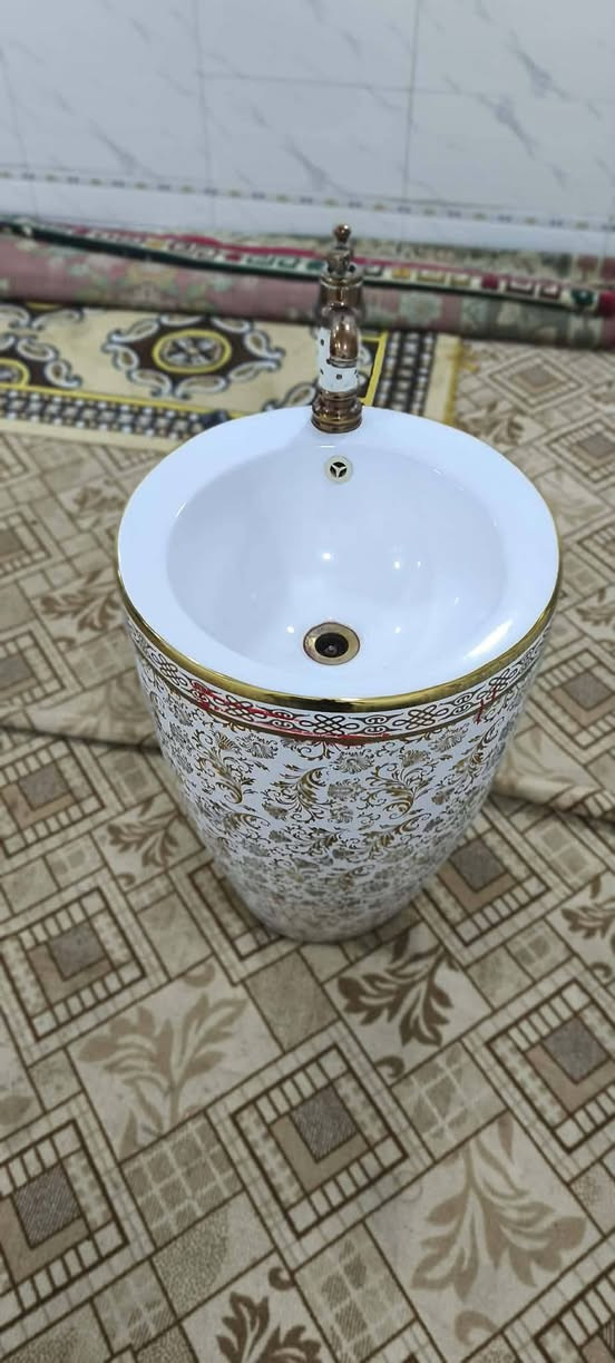 مغسله غربي ديكورها يجنن ابيعها 45 للاستفسار *********** متاح واتساب كربلاء, العراق
