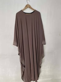 ملابس • أسعار مناسبة • شات متاح