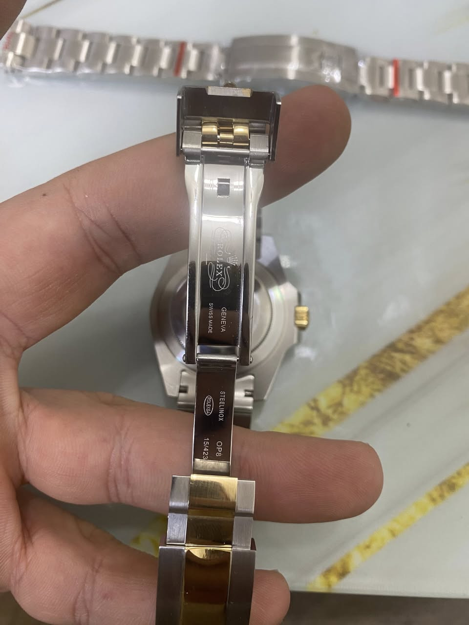 رولكس جي ام تي سوبر ماستر + سير رولكس
مزاد يبدأ من 75 الف الى صلاة الفجر


**إذا كنت صاحب هذا الإعلان وتريد حذفه لأي سبب، رجاءا أرسل رسالة إلى الدعم الفني**