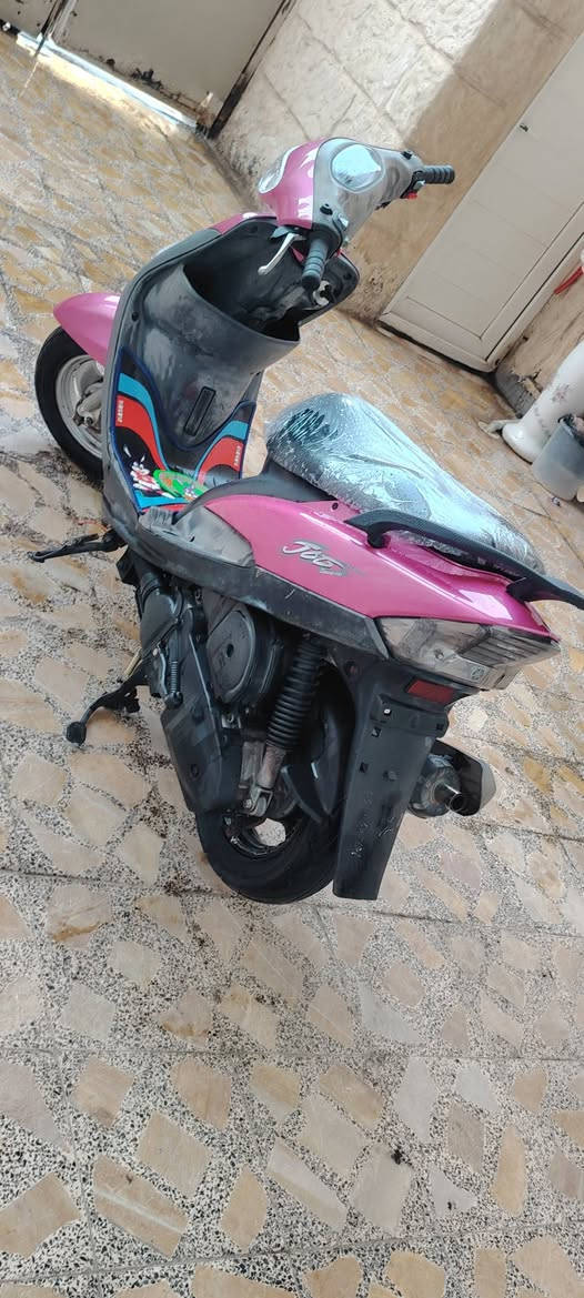 ماكس منغولي لبيع وراق ابسمي مكينه مامفتوحه شغالة سلف كهربايات كله شغاله رايده 650وابيه مجال ***********
