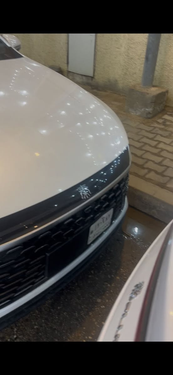 بي وأي دي بلانص مديل 2025 سياره زيرو باسمي زيرو بعدهي بحاله الوكاله  رقم الهاتف ‭0771 497 9158‬

السعر 133 وبيها مجال
