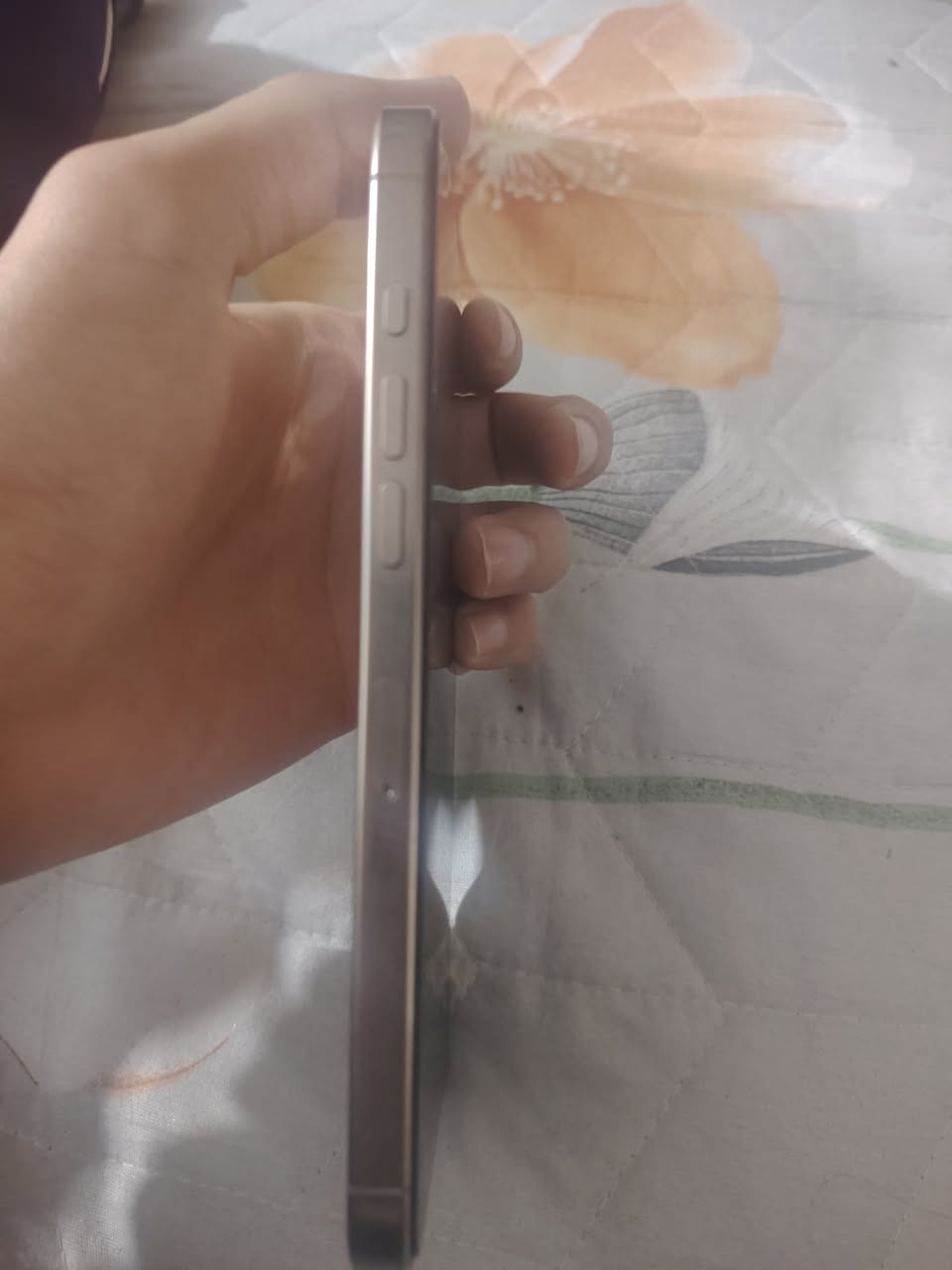 السلام عليكم
ايفون 16 برو ماكس ذاكرة 256 بطارية 95 ضمان ماستر بعده داخل الضمان ملحقات كاملة سعر مليون و 350 قفل
***********
