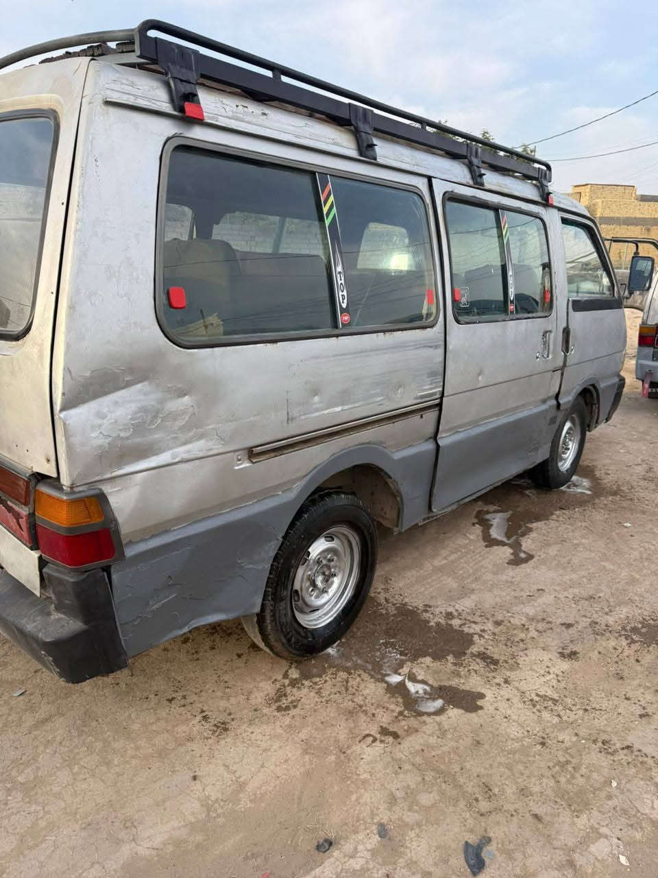 السلام عليكم كيا بستا البيع مكينه كير اكسن جدد باور جديد سياره خير من الله السعر 14 بيه مجال وال مو شراي لايتعبني مكان السياره بابل حله شارع ثمانين اتصل بيك خير ادلل ***********
