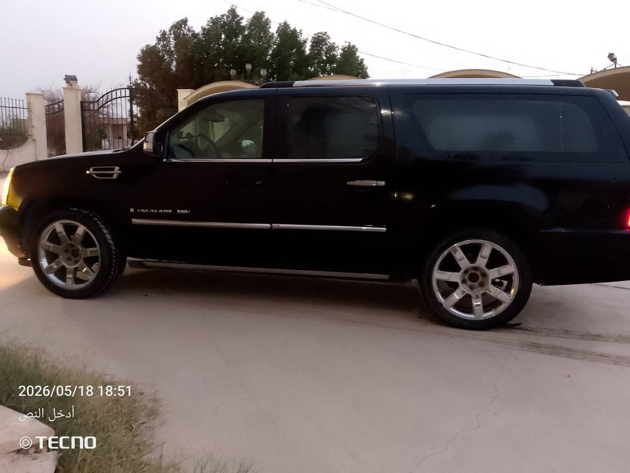 سياره كدلايك لون اسود موديل ٢٠٠٩ ادوات ادوات مكفوله من كص للبيع ولمراوس بصالون حتى لو ادوات للبيع السعر ٤٠ بيه مجال عنواني البصره رقمي بي وات ساب رقم صاحب السياره(***********
