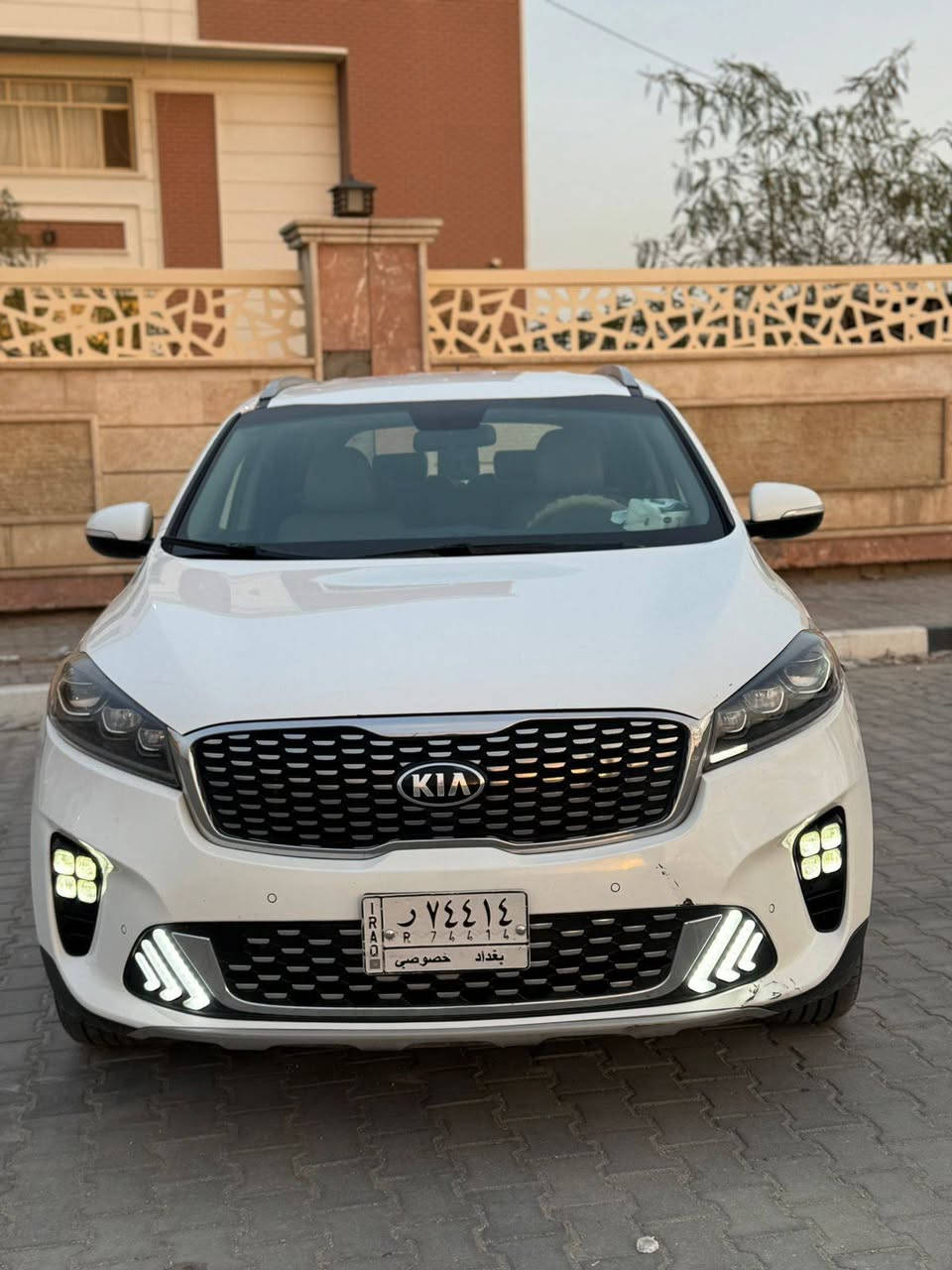 سورنتو 2018 شكل عشرين خليجي كفاله عامه 
جديده مال جناي 
رقم سياره بغداد  مداور ثاني يوم
المواصفات 
بصمه 
بصمه ابواب 
6 سلندر
7 راكب 
3 قطع تبريد 
جنطة كهربائية 
جنطة ذكية 
كشنات جلد
كشنات كهرباء
بردات خلفيه 
تحديد مسار 
مانع نزلاق 
ويل كروم
حساسات امامي و خلفي 
اشاير بل مري 
كروز سرعة 
تحكم استرن 
لايت زنون
#السعر(228) ورقه وبيه مجال 
 
للستفسار رقم موبايل***********
