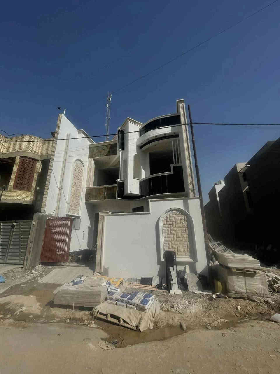 كدر متكامل لبخ وجبص بورد وكدر خلغت سراميك تسليم مهندس*********** كلمني
