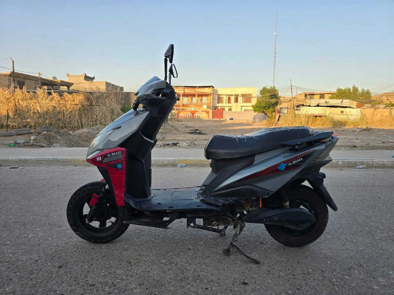 سلام عليكم
دراجة شحن سكنس للبيع بطاريات نص عمر
 كامل عل فحص السعر 125الف 
الرقم الاتصال ***********/ ***********
