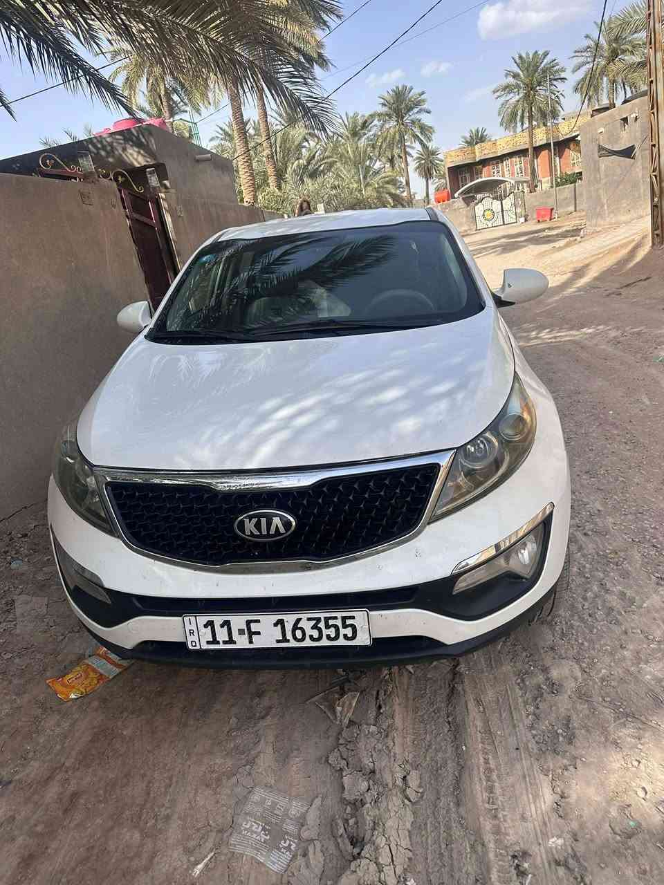 السلام عليكم شباب 
Sportage 2014 
2.4
وارد امريكي حادث دعاميه فقط وبارد
مواصفات عاديه رقم بغداد باسمي السياره جاهزه بدون نقص 
مكاني حله جمعيه 
السعر ١٢٩ وبيها مجال بسيط


**إذا كنت صاحب هذا الإعلان وتريد حذفه لأي سبب، رجاءا أرسل رسالة إلى الدعم الفني**