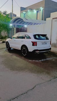 سورنتو للبيع 2024 ماشية 42 الف ويل 20 رقم بغداد مواصفات الشركة الدولية...