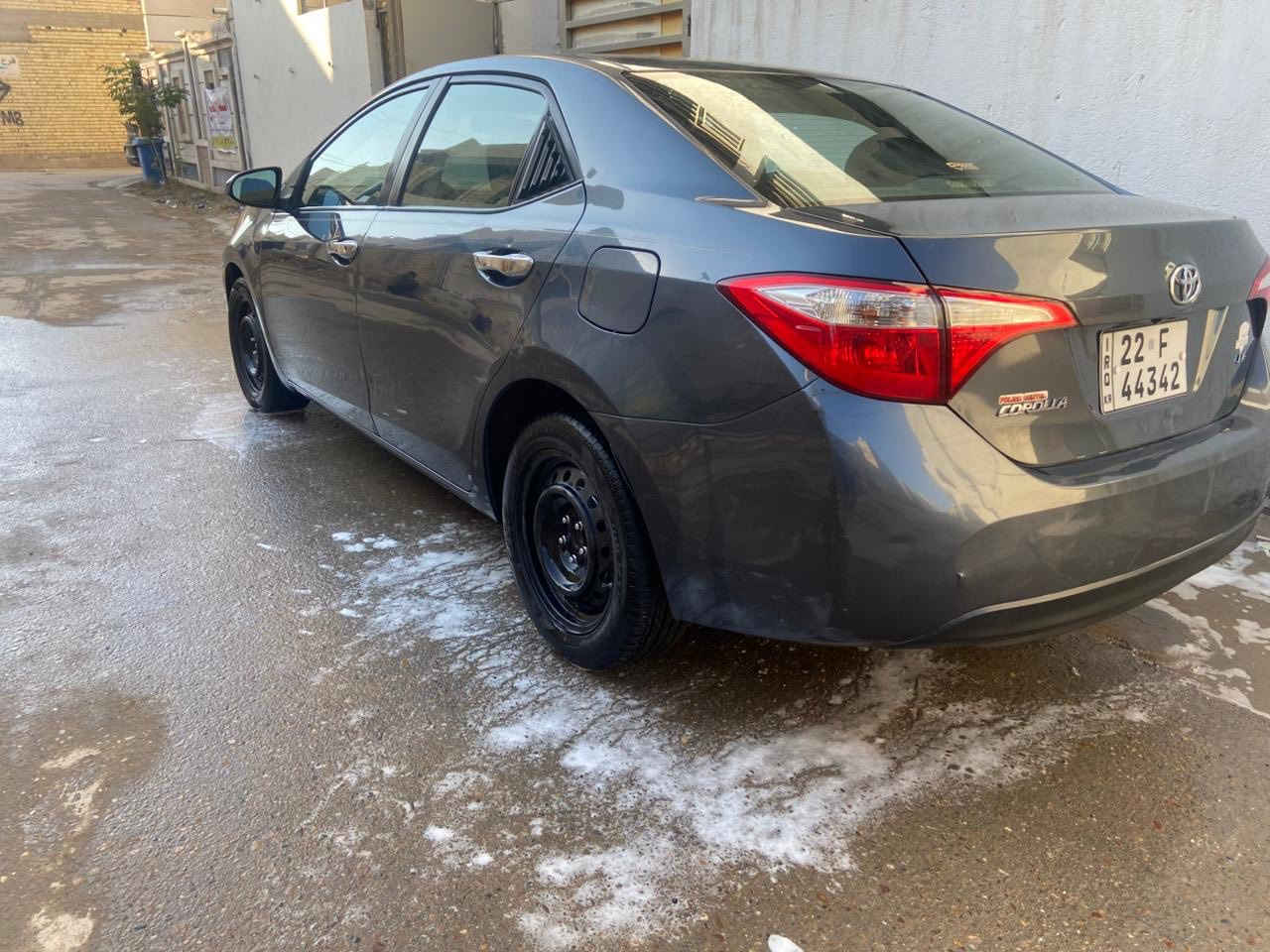 كورلا موديل 16 حادثها مثل ما موضح بالصوره السعر 127بيها مجال قليل السيارة ماشيه 135 الف 
مكان الغزاليه 

***********
