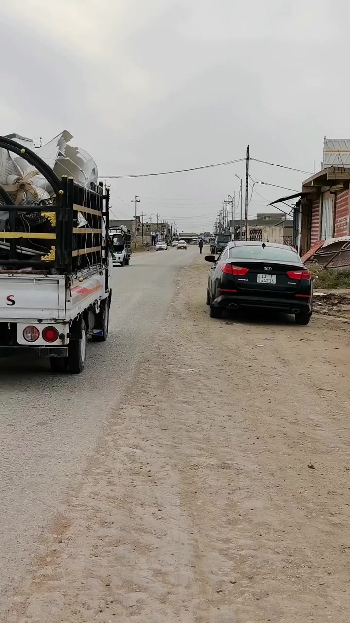 هور الجبور
كافة التفاصيل بالفيديو جنس العقار طابو صرف
تنباع نصفين 38 ونص سعر ال 150 مجال جدا بسيط

***********

الي ما اندل اكو فرع يربط الحولي بطريق سومر ركن الفرع مولدة من تطلع من هذا الفرع تصير بالفرع المقابيله

جيك امورك مرة مرتين و ثلاث مرات ياله تتصل البيع نقد فقط
