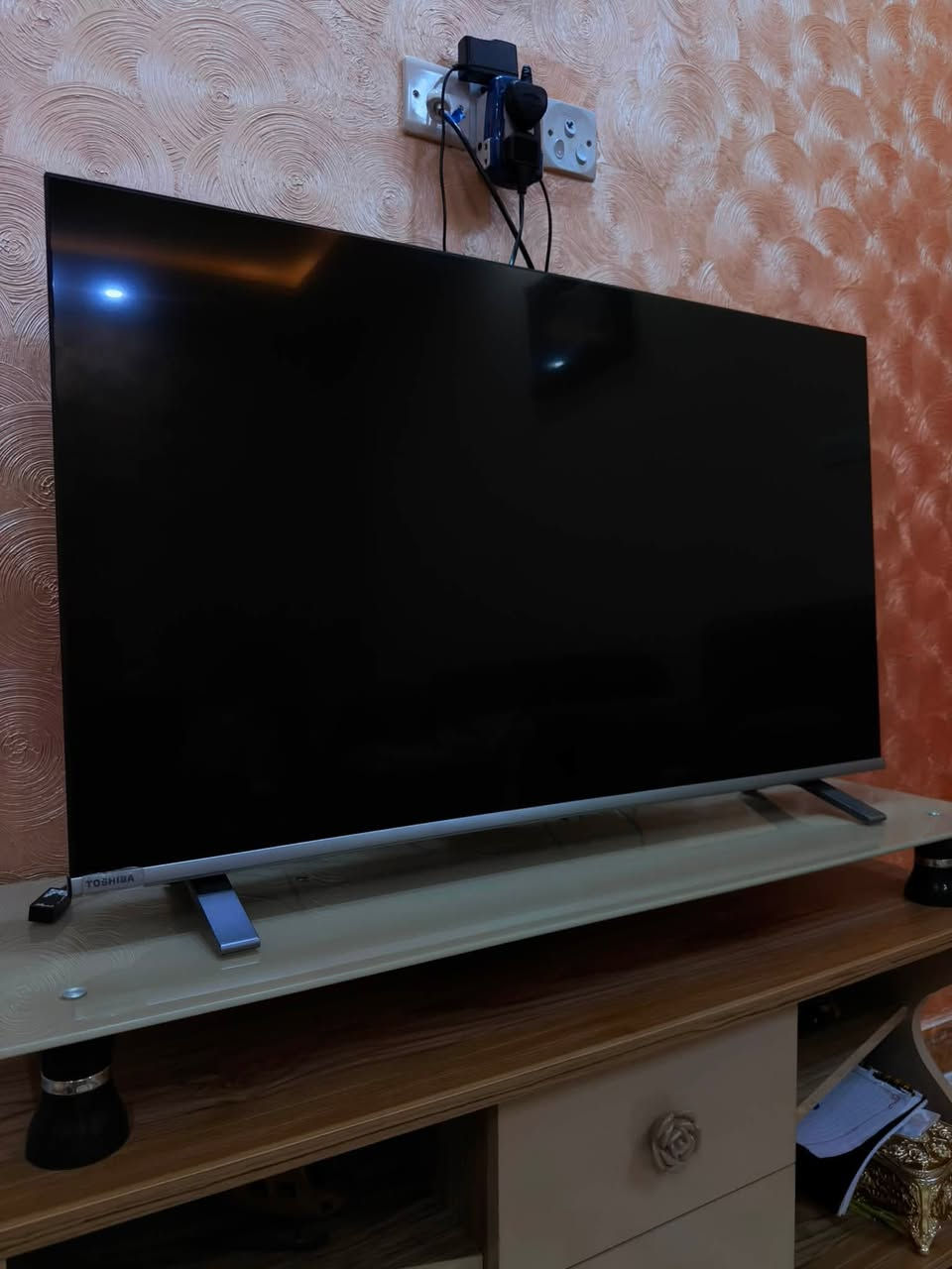 شاشة توشيبا ياباني اصلية✅💯
🔴 سمارت 43 أنج

🔴الدقة 4k HDR

🔴 معدل التحديث 60HZ

مواصفات عالية تفيد للبلي ومشاهدة الأفلام والمباريات 

الشاشة نظيفة كلش وما بيها اي خلل

السعر : 275 الف

📍مكاني البصرة- ابو الخصيب

   ما عدي توصيل

   *********** واتساب
