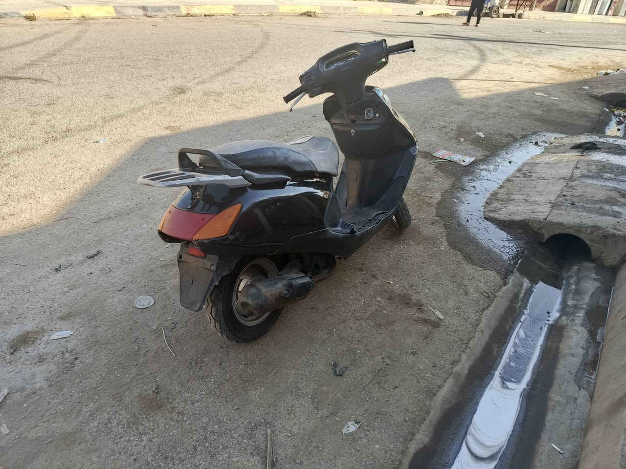 البيع دراجة سبيسي ياباني مكينه ناعمه تايرات جدد سلف باتري جديد السعر 225 بيهة مجال بصيط مكان بعقوبة ***********
