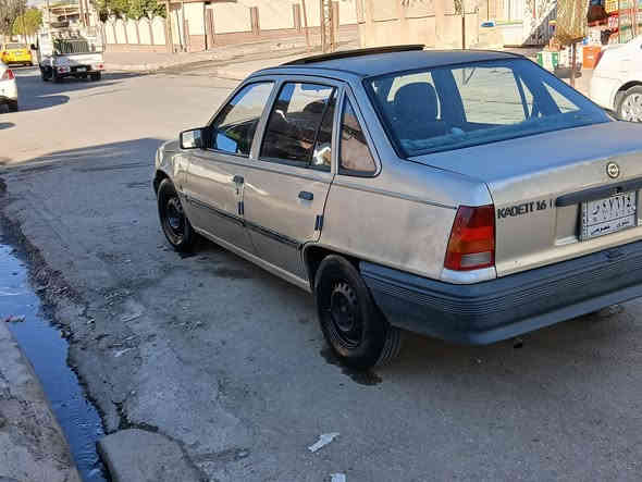 كاديت كير اوتومتيك رقم نينوى الماني سنويه عظم مشروع وطني كابون بانزين بيها محرك ١٦ جامات كهرب تنته قفل مركزي السياره وضع شركه شرط التحويل السعر 33 لتواصل *********** او ***********
