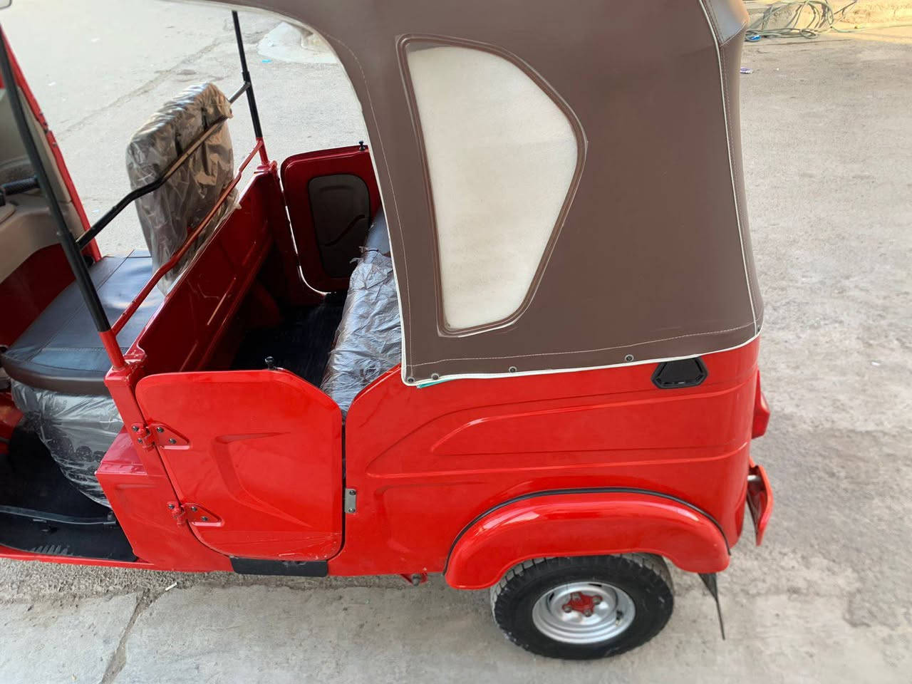 سلام عليكم تك تك موديل ٢٣ شهر ١٢ يوم  ٢٩ رقم وسنويه رقم كربلا رقم مميز الوحت موجوده ما شدهن تكتك كفاله ما عده ضربه بل صفحه اليمن البقي كفاله من زلغ العنوان بغداد حي البتول تصل والله ***********
