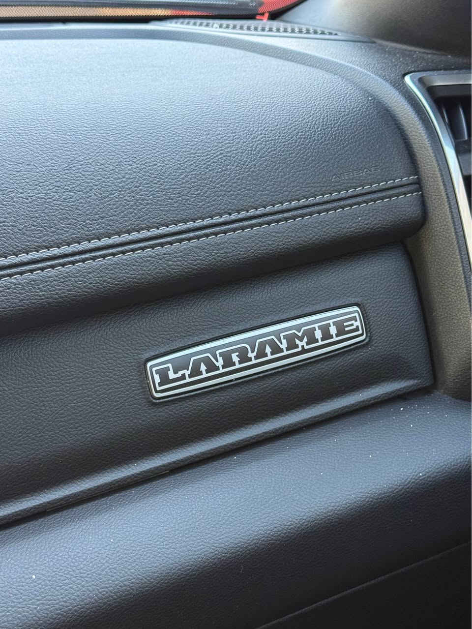 رام مديل 24 فئة لارامي 
ضرر غرق مياه امطار 
للاستفسار*********** البصرة, العراق
