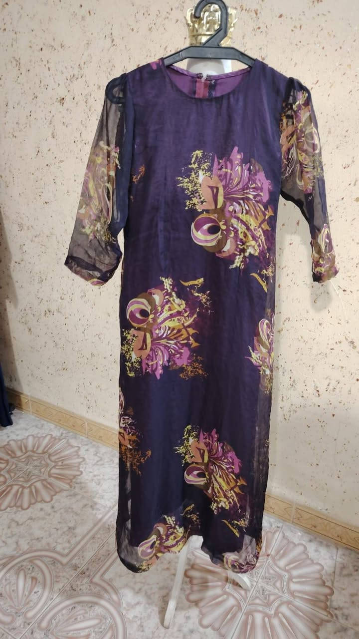 شلعة دشاديش نسائية نموذج منهن 
العدد 50 قطعة السعر 50 الف والتوصيل مجاني 
***********
