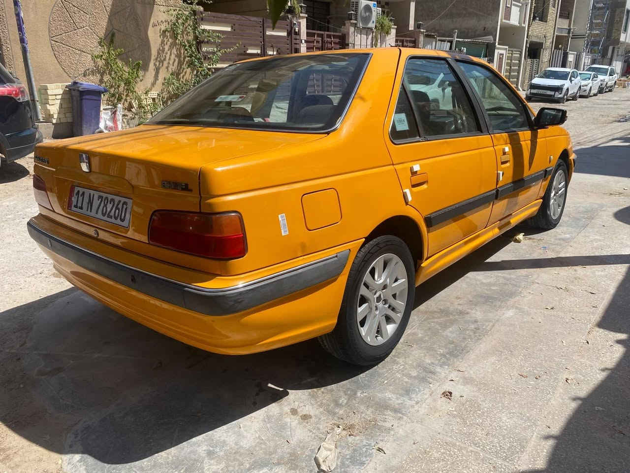سلام عليكم
بيجو بارص ٢٠١٨ كفاله عامه من الضربه من الصبغ من التبديل كير مكينه صدر كله جديد مشط ستيرن جديد دوشمه تنته وارضيه  شادلها مصفره هيئة وغرامات بسمي رقم بغداد السعر ٥٧ وبيها مجال بسيط ***********
