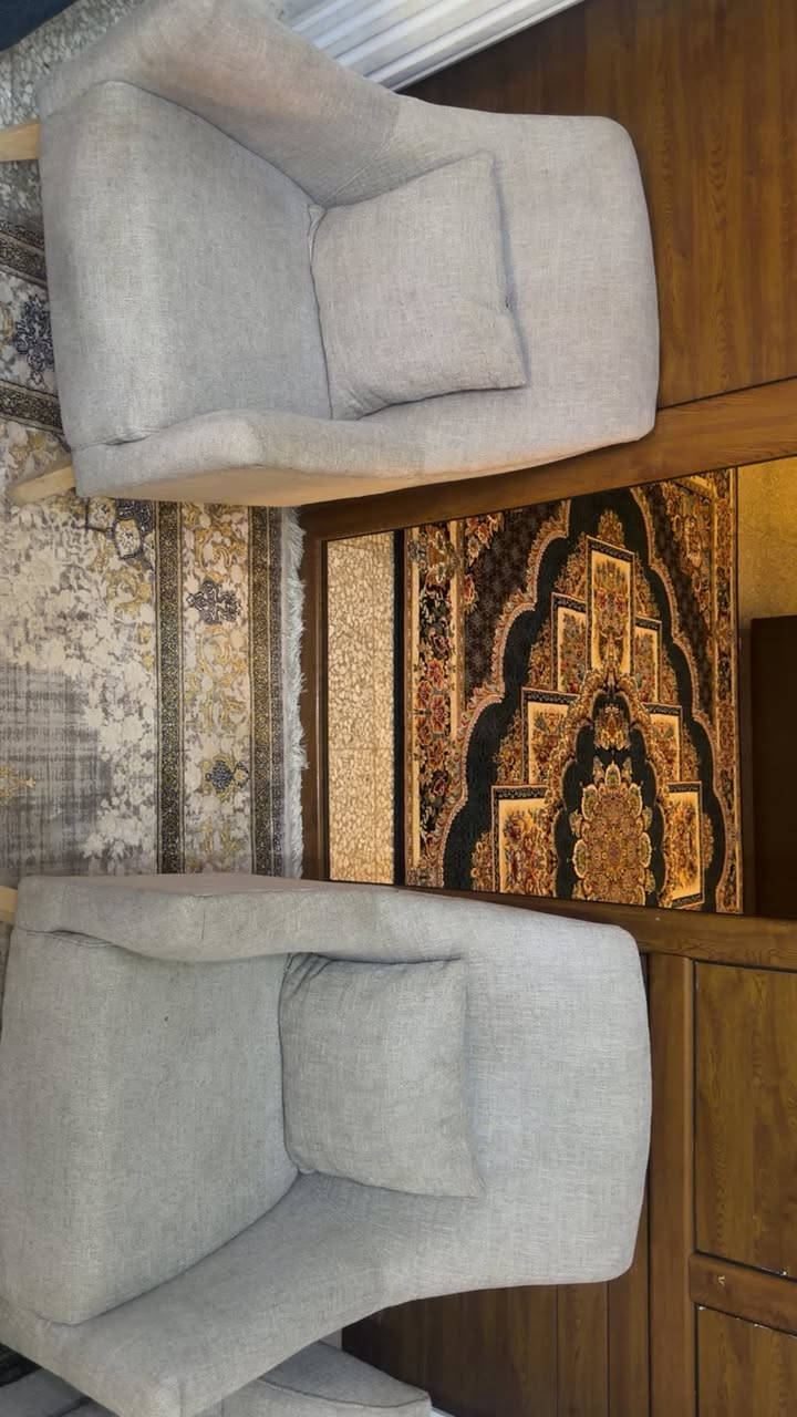 تخم 7 مقاعد للبيع بسعر 450 الف
بغداد مكانه 
***********
