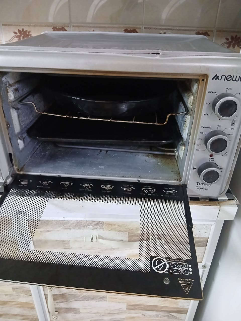 طباخ و اوفن
60 الف قفل 
ملاحظة طباخ فقط ثلاث عيون شغالة


**إذا كنت صاحب هذا الإعلان وتريد حذفه لأي سبب، رجاءا أرسل رسالة إلى الدعم الفني**