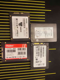 ssd ٢٥٦ جيجا • سريع • مع ضمان