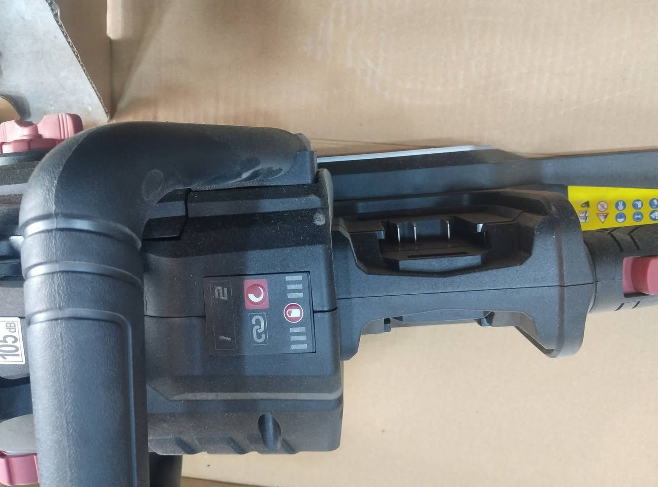 منشار قطع اشجار شحن جديد وغير مستعمل ألماني بدون بطاريه وشاحنه سعر القطعه 65 يوجد توصيل لجميع المحافظات


**إذا كنت صاحب هذا الإعلان وتريد حذفه لأي سبب، رجاءا أرسل رسالة إلى الدعم الفني**