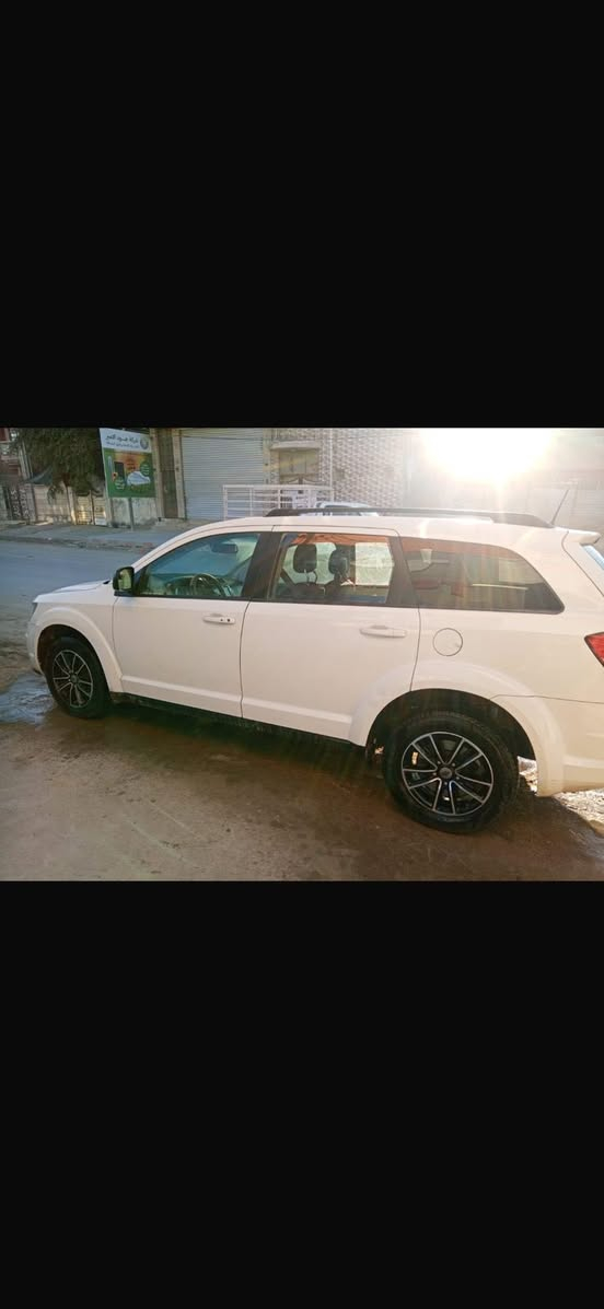 سلام عليكم عدي دوج جورني موديل ١٨ رقم بغداد اراوس بسياره اصغر منها  شعدكم نزلوا


**إذا كنت صاحب هذا الإعلان وتريد حذفه لأي سبب، رجاءا أرسل رسالة إلى الدعم الفني**