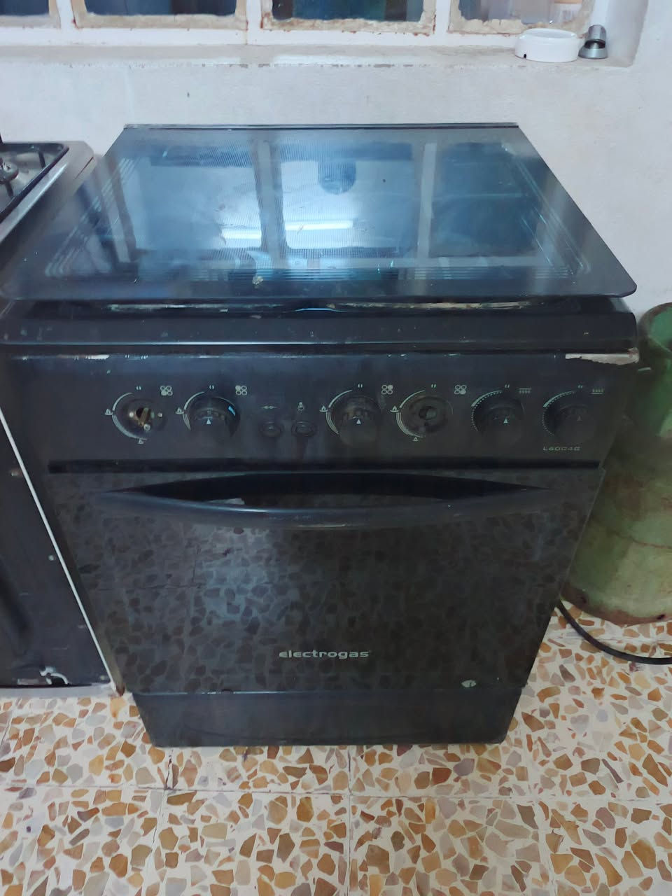 طباخات ثنين للبيع شغالات السعر ثنينهم 60 وبيهم مجال يرادلهم شويه ترتيب


**إذا كنت صاحب هذا الإعلان وتريد حذفه لأي سبب، رجاءا أرسل رسالة إلى الدعم الفني**