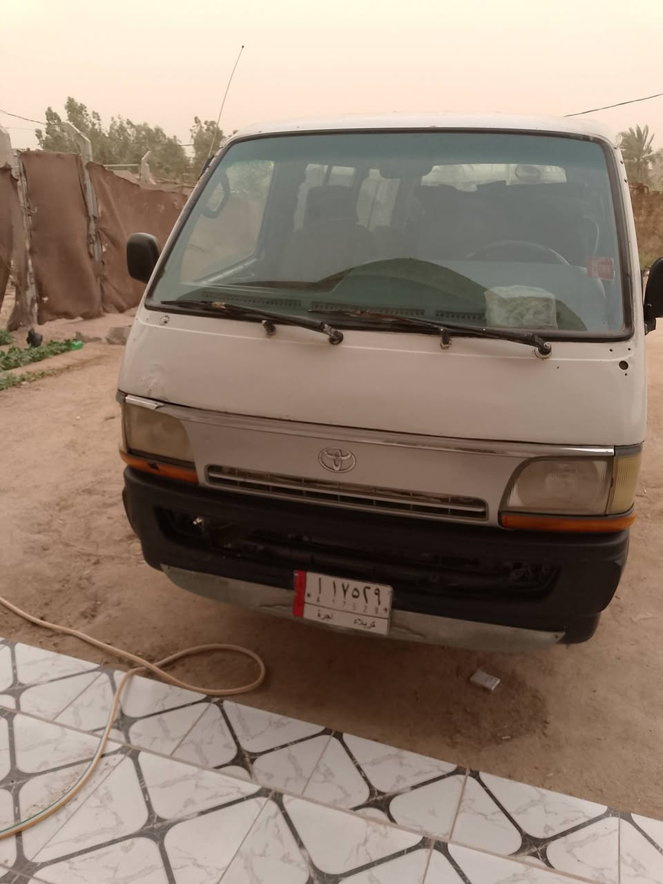 كيا هايسة موديل 93 مكينة وكير اوكسن وتايرات وباتري  مكفولات رقم كربلاء سعر 31 مطلوبة عشر ورقات ينكطعن من سعر سيارة *********** مكان سيارة نجف
