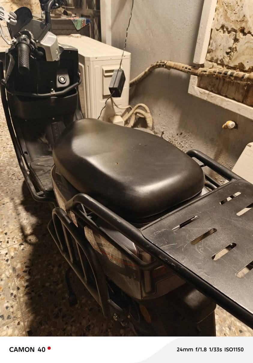 سلام عليكم
دراجه شحن جديدة للبيع او مراوس 

6 بطاريات بلادي 

شاشه ايباد 

درع حامي من الخدوش 
و التكسير 

جوزه فصل كهرباء 

بيه مواصفات هواي 

دراجه خير من الله 

 السعر خاص 

مكاني بغداد كرادة 

الرقم : *********** متواجد وتساب 24 ساعة
