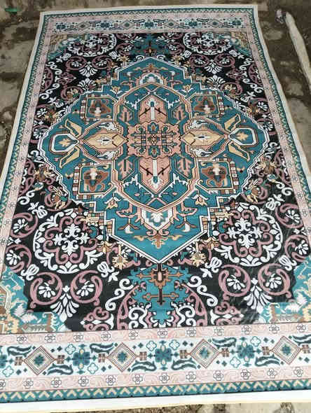 موكيت ثري دي ثقيل قياس 2 في 3 ياردة 
السعر 9000 فقط 
العنوان التحرير دور الجاهزة مقابيل محل كرزات حمودي يوجد توصيل ***********
