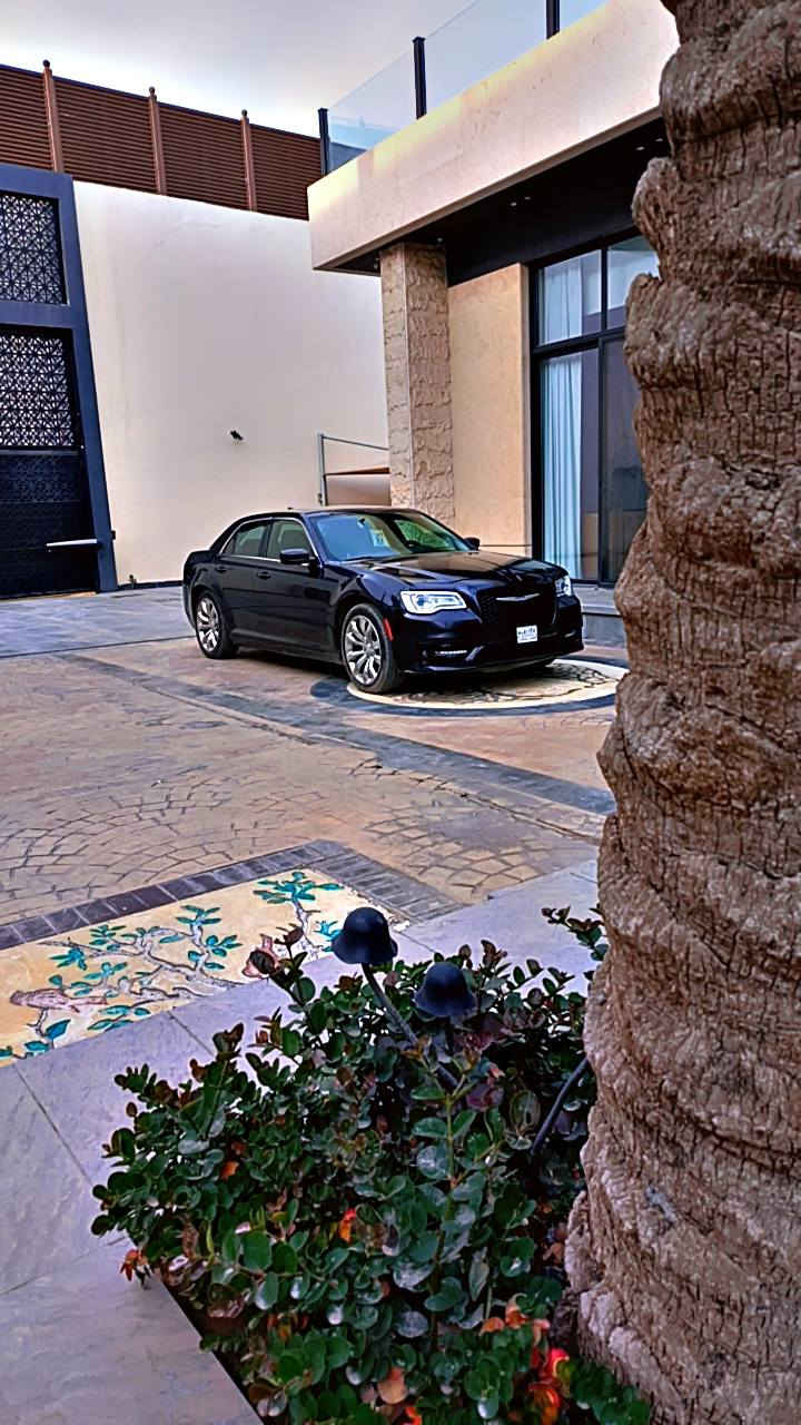 يا الله
للبيع او المراوس أوباما موديل 18 معلايه 22  بيه معامله  كمرك مدفوع انتربول وسرقات كلها مدفوعه باقي بس على الرقم  حادثها مثل ما موضح بالصور وجهة السائق كلير فقط من امريكا سياره استخدام شخصي ما متعوبه حداديه جديده تبريد تخم تايرات كلها جديدة مكاني البصره وبالخدمه .لتواصل ***********.
