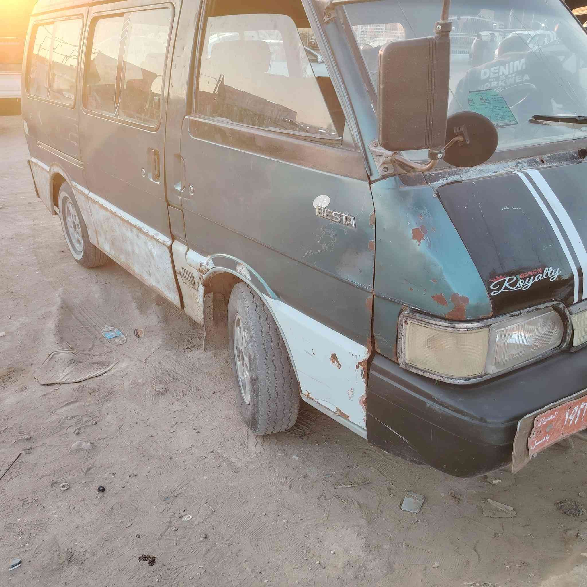 السلام عليكم
كيه بسته ٩٣
رقم بابل صدامي
السياره بيه مكينه حاويه
بم جديد نوزلات جدد
السياره حلوه خياساته مكصوصه
عوزه ترتيب بيه تلحيضات
مثل بطاين بريكه ضعيف
سنويه ضايعه
مالكه موجود
السعر ٢٠ بيه مجال


**إذا كنت صاحب هذا الإعلان وتريد حذفه لأي سبب، رجاءا أرسل رسالة إلى الدعم الفني**