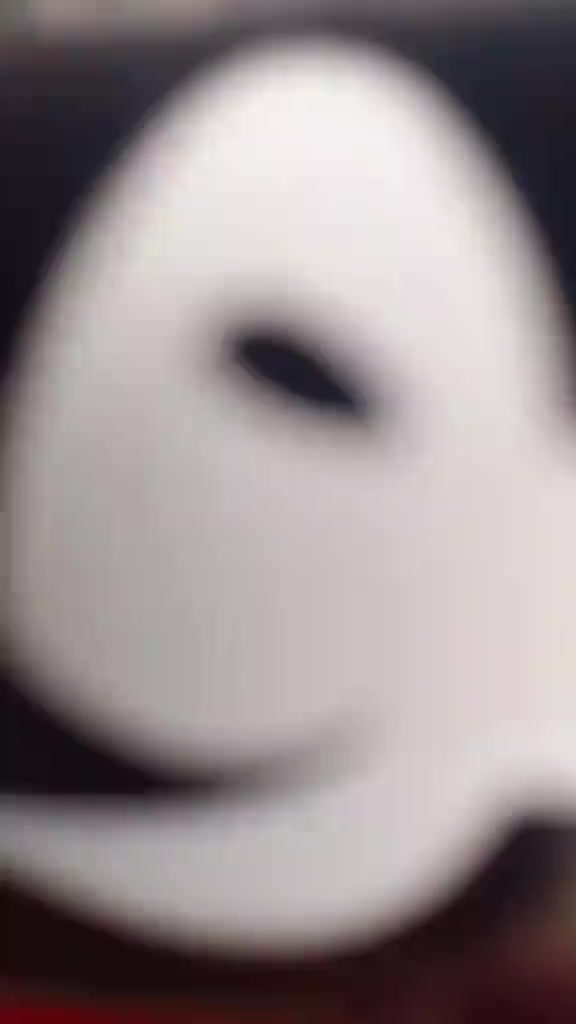 سلام عليكم شباب تكتك 22 شهر 12 مكفوله من كلشي بس بيهه بارد بل تكمه بسيط كلش وجديده بمعنى الكلمه شراي يتصل ويدلل  $$ السعر 10 ونص  *********** المكان بغداد المشتل
