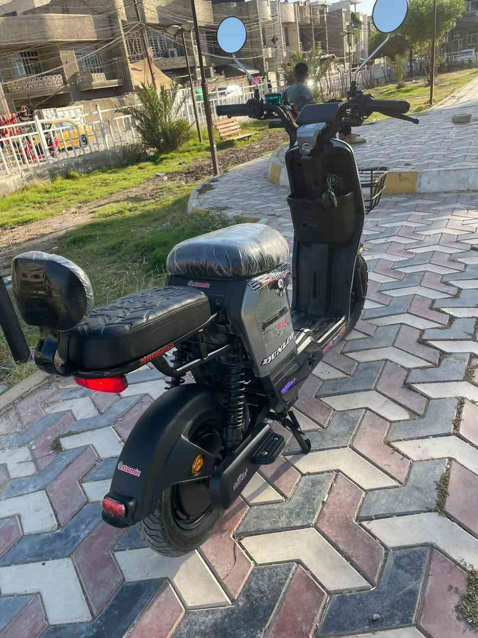 دراجه للبيع نضيفه 
مابيه اي نقص 
350الف
مكاني بغداد 
***********
