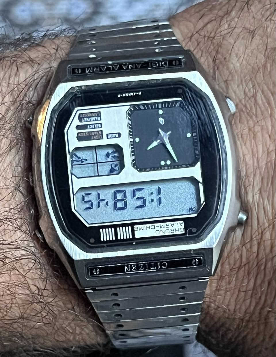 السلام عليكم
ستزن ياباني اصلي 

نوادر 

كوازتز 

نظافه ممتازه 

منبه 

السعر ١١٠$ 

وبيه مجال 

يوجد توصيل


**إذا كنت صاحب هذا الإعلان وتريد حذفه لأي سبب، رجاءا أرسل رسالة إلى الدعم الفني**