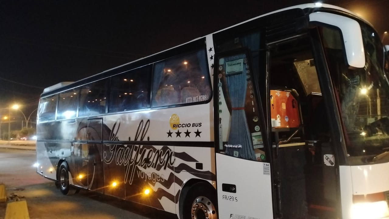 السلام عليكم الفينيه للبيع قايش واحد اتصال ***********
