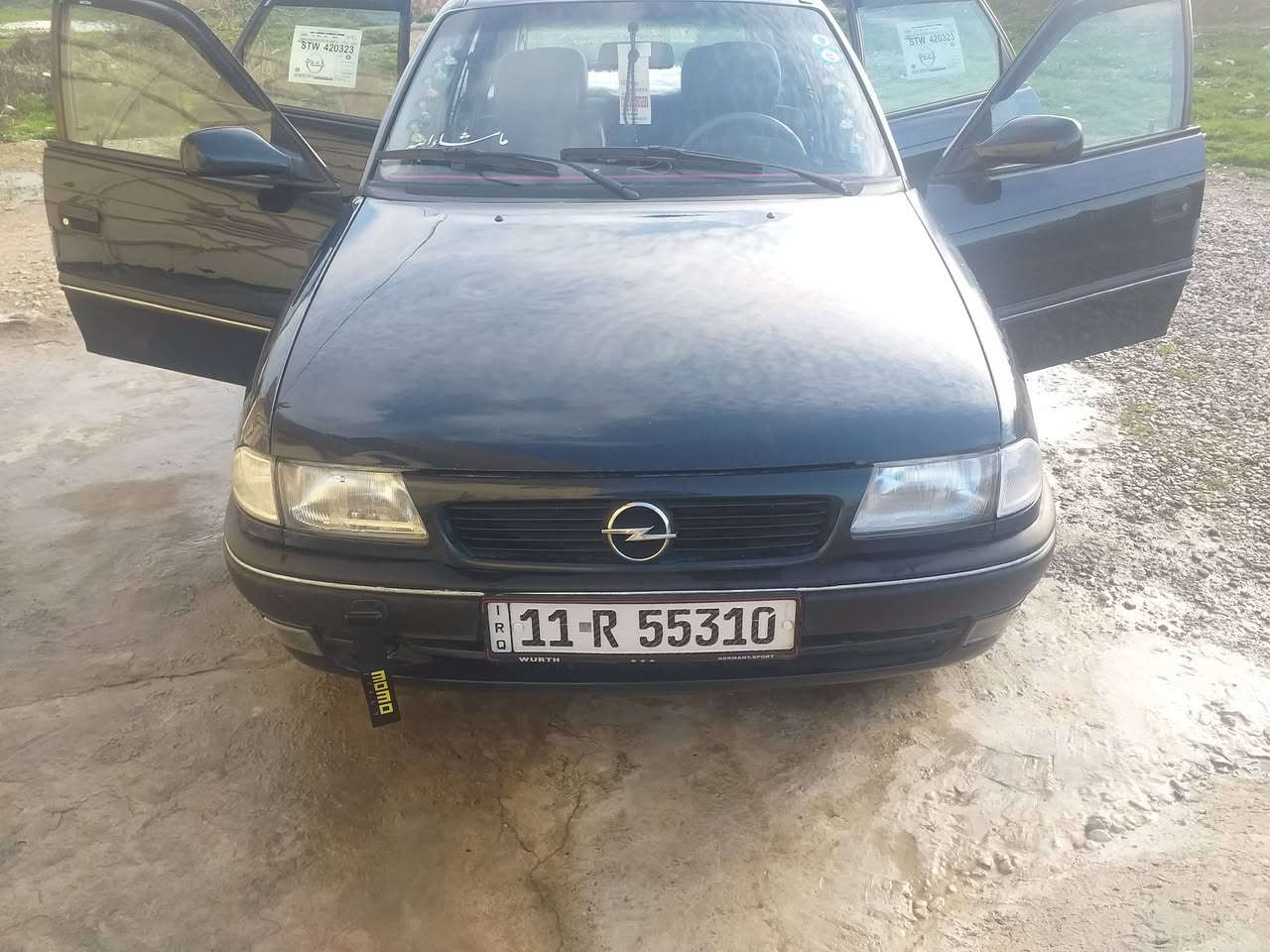 استرا للبيع موديل (93)
رقم جديد بغداد
كابون بانزين بيها 
شرط التحويل 
غرامات صفر 
طخم ورا وكدام جديد 
حجم مكينة 20 شرط
كير اوتو
تبريد بلادي شغال اي نقص مابيه

كهربائيات كلها شغاله 
سعر (54)وبيها مجال للطيبين 
استفسار ع رقم (***********)
***********
مابيها قطرة صبغ طخم تايرات دوشمة جديد مابيها اي نقص سيارة
