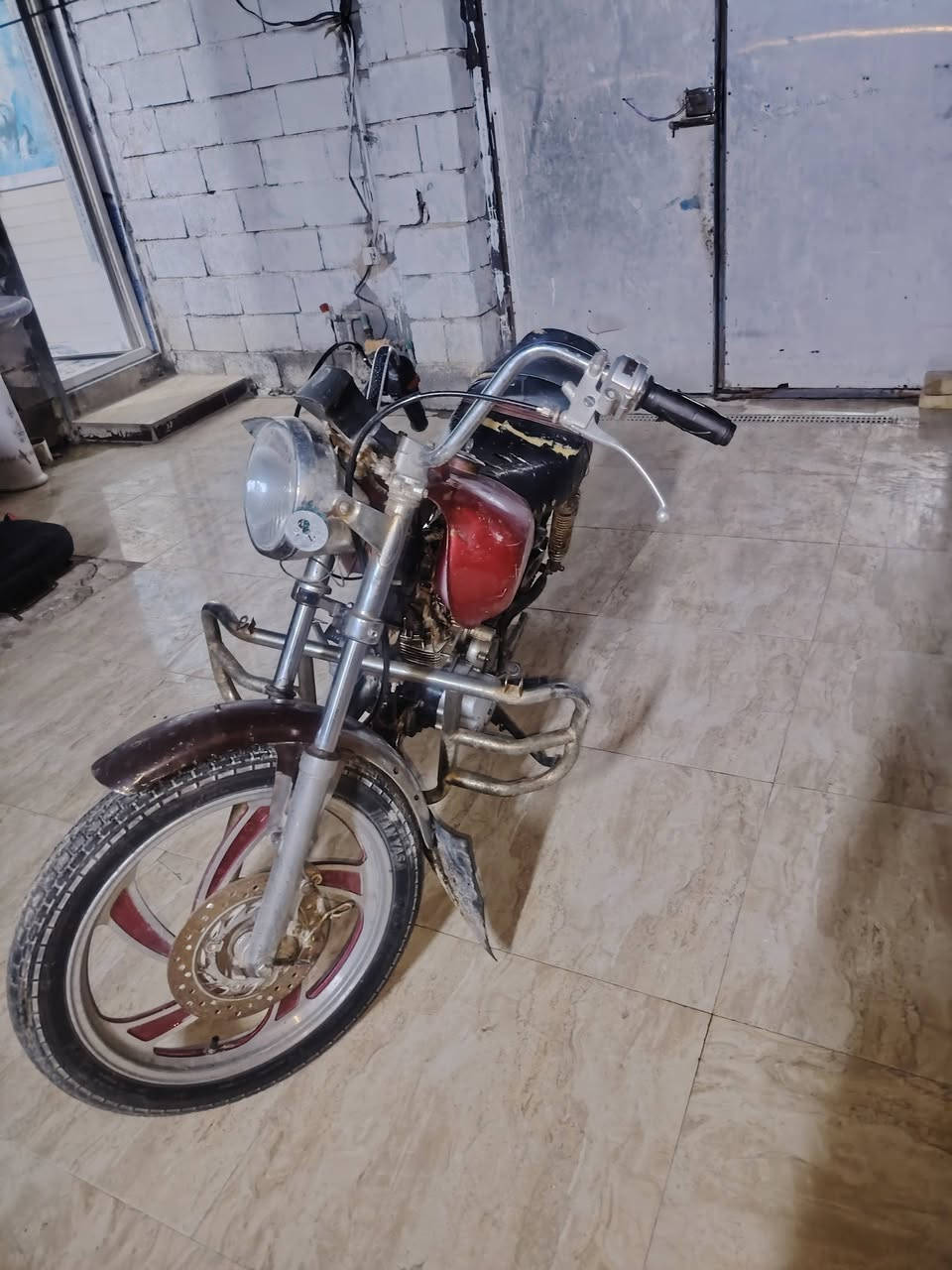 ارواق اصوليه حته  ورقه الكمرك موجوده محركmtr شويه تعبان  بيش ما يعجبك تعال بس مو تكسر سعره


**إذا كنت صاحب هذا الإعلان وتريد حذفه لأي سبب، رجاءا أرسل رسالة إلى الدعم الفني**