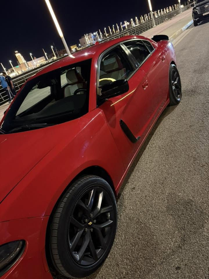 للبيع 
جارجر sxt موديل 18 كندي 

ماشية ( 94 ميل ) 

داخلة كلين وبالعراق صار بيها صبغ ( جاملغ وباب وجاملغ خلفي ) اثر شخوط فقط بدون حادث بدون ايرباك 

شادلها تخم تاير جديد + منضومة تبريد جديدة 
السيارة جاهزة 

رقم بغداد تحويل مباشر 

( فور ويل )

السعر ( 175 ) $ وبيها مجال 

عنوان السيارة / الانبار - الرمادي 

للاستفسار / ‭***********‬ اتصال او واتس اب 

غير متواجد على الفيس

