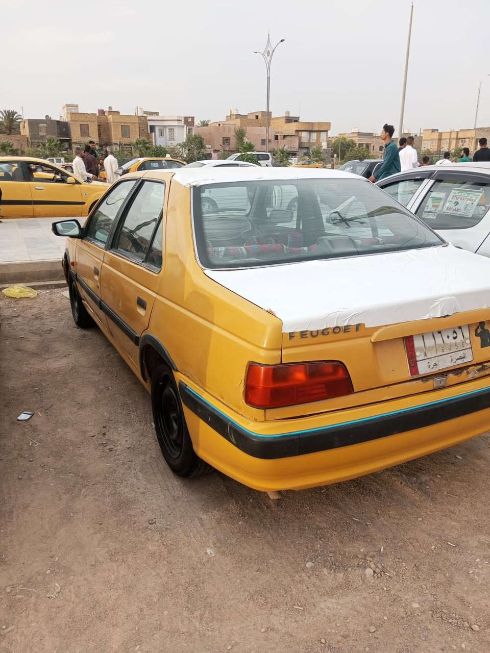 سلام عليكم بيجو بارص للبيع كير مكينه كفاله تحويل ثاني يوم مصفره هيئه وغرامات سعر 28 وبيها مجال قليل مكاني ناصريه مركز رقمي ***********
