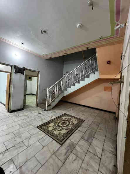 السلام عليكم بيت الايجار  بيه غرفتين وغرفة استقبال وصاله ومطبخ وحديقه مساحة 215واجه 8يصلح يكونه  شركه او مخزنه او مكتب او مؤسسه ‭0780 843 1027‬
