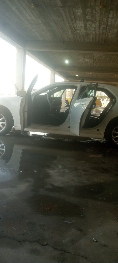 سلام وعليكم اوباما الموديل 14سياره كفاله ماشيه 170ميل جاهزه سنويه سنه 2030بسمي فتحه تشغيل عن بعد كشنات جلد كهربائيه عداد 260 كشافات جوك بلادي تقسيم برغي واحد فقط بل جاملغ مكان ميسان رقم الهاتف ***********
