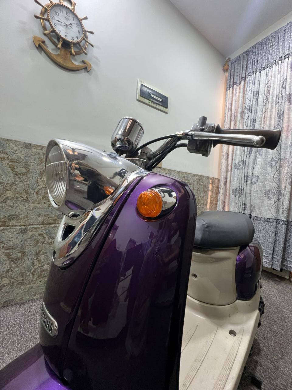 تابع الفيديو دراجه كلاسك كلشي بيه جديد مكينه كير شاصي جديد اشاير لايت تايرات بريكات كابريتر شوته دبل استان كله جديه الي بيه نقص قفل كشن والطوافه مال البانزين مكينه مامفتوحه لاكن ابيعلك مفتوح كله جديده مكاني كربلاء المقدسة السعر400 ***********
