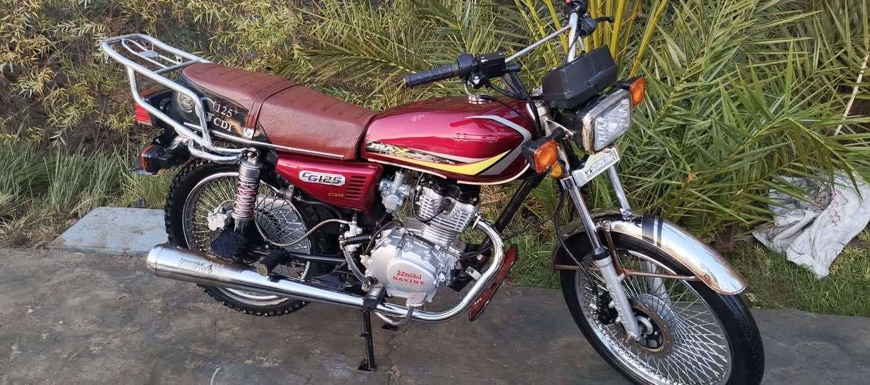 للبيع دراجه اربعه گير موديل 23 اوراق سكنر كفاله عامه مامفتوح بيه برغي سعر ٥٢٥ وبيه مجال مكان شاميه اتصال على هاذه رقمي ***********
