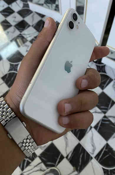 ايفون 11 عادي ذاكره 128 بطاريه 78 ماكو كل صرف الجهاز وتر بروف ضد المي يعني نهائياً ممبدل بي ركز الجهاز مو امريكي 285 وبي مجال 
مكاني كربلاء/الامام عون/***********
