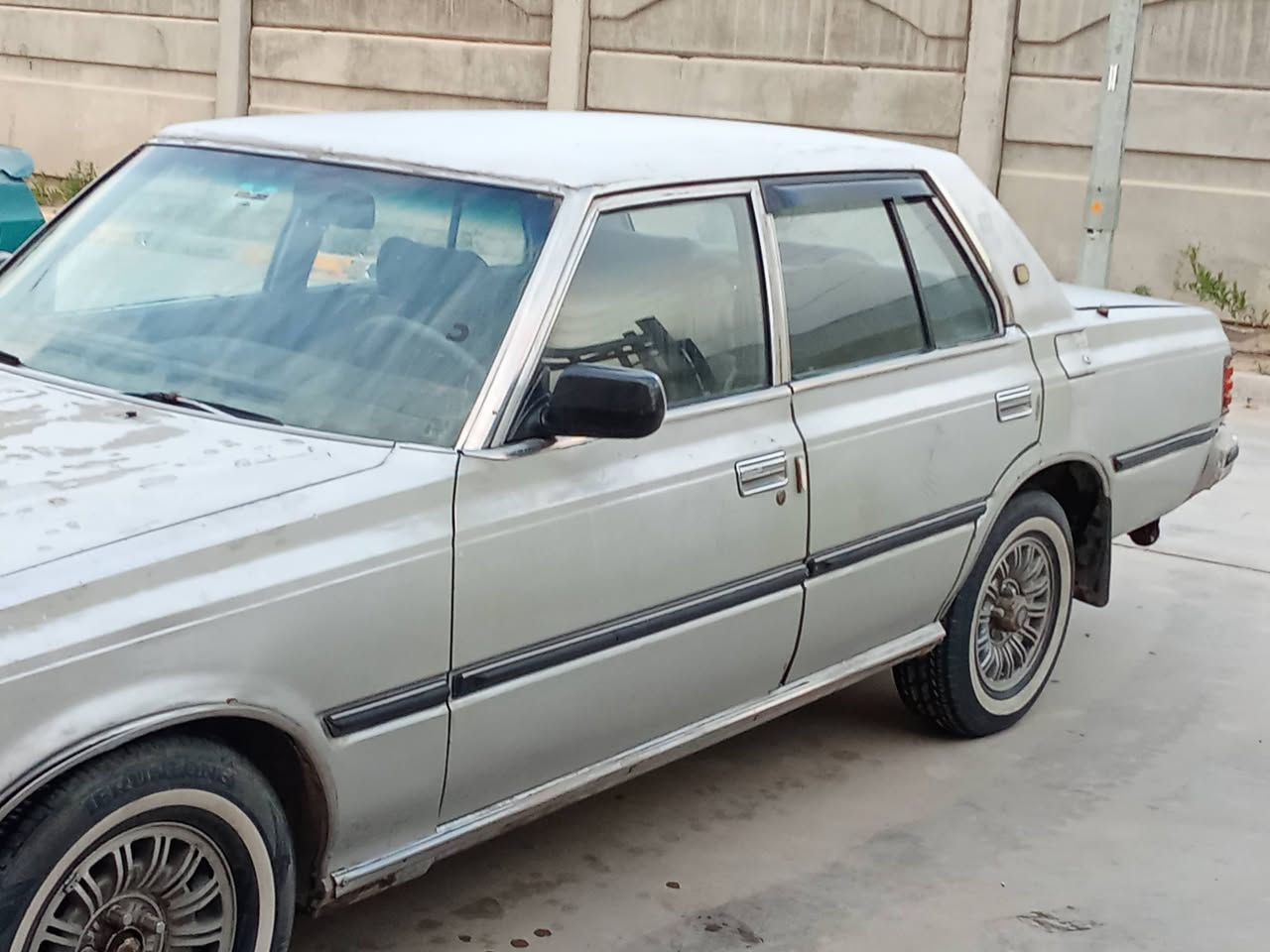 السلام عليكم
سوبر مديل 1982 سياره جاهزه كير محرك بلادي صدر حداديه حادث بيه جاملغ بدل فقط وتفاصيل داخل الصور
سعر 30 رقم ***********
