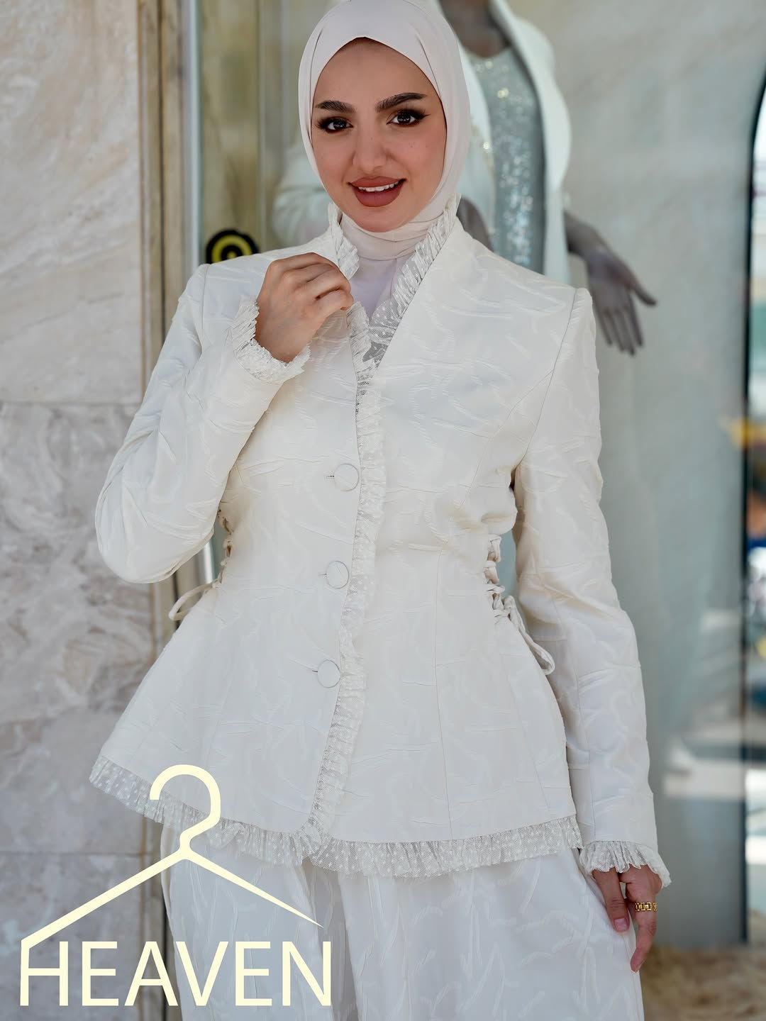 Heaven Boutique اناقتك عنواننا💫

طقم أنيق تنورة مع سترة ✨
بخامة راقية ولمسة فخامة تخلي إطلالتك غير 🤍

الألوان المتوفرة:
أسود ماروني وردي فستقي بيجي سمائي

القياسات:
38 - 40 - 42 - 44 - 46 

الحجاب متوفر بعدة ألوان💕

طول السترة:70سم 

طول التنورة :110

للطلب راسلونا دايركت💌
او الاتصال عبر الواتس اب ***********📞

عنوان البوتيك :
زيونة - شارع الربيعي
مجمع الانيوم مقابل كوزمتك هدى يوسف
