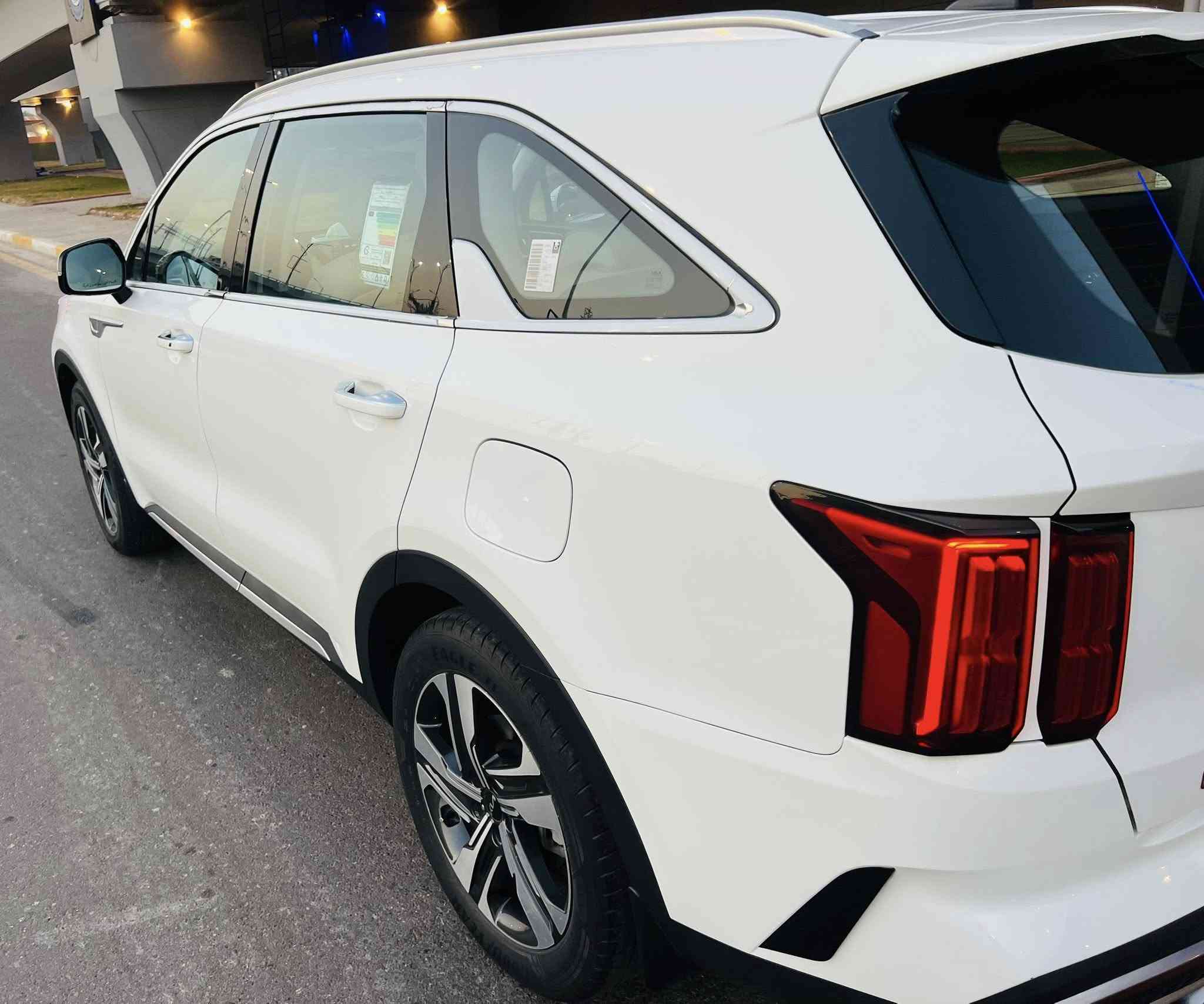 سورنتو 2022 خليجي بغداد 
6 سلندر 7  راكب 
كير  ماوس  / تشغيل عن بعد 
صندوق كهربائي /  أوتو هولد 
كشنات كهربائي / شاحن واير ليس
مكفوله من الصبغ والتبديل 
بيها بارد بداير الجاملغ الأمامي الأيمن كد 5 أصابع bdR
وصبغ بركن الدعاميات
ماشية  57000 
السعر 283 وبيها مجال 
للإتصال  ***********
مكاني بغداد
