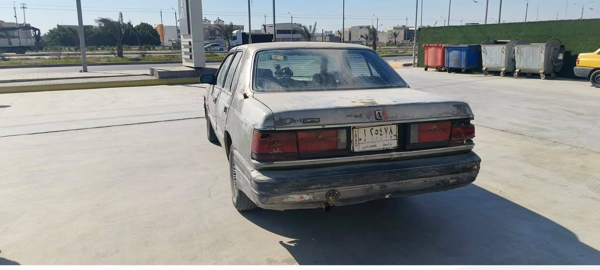 السلام عليكم سياره للبيع مازده موديل ٩٣ شوفت عينك بالصور السعر ١٧ المراجعه على رقم الهاتف ***********
